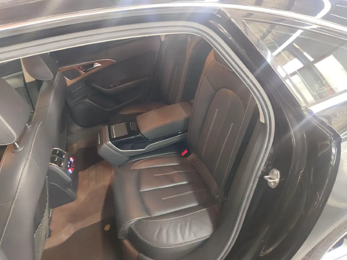 2018 Audi A6L 2.5L 204HP V6 CVT,autocango,china used car exporter,china ev exporter,chinese used car exporter,chinese used ev exporter