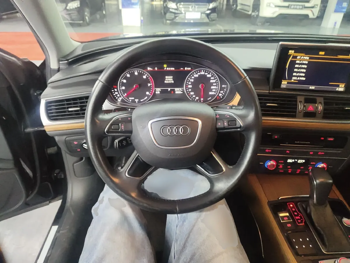 2018 Audi A6L 2.5L 204HP V6 CVT,autocango,china used car exporter,china ev exporter,chinese used car exporter,chinese used ev exporter