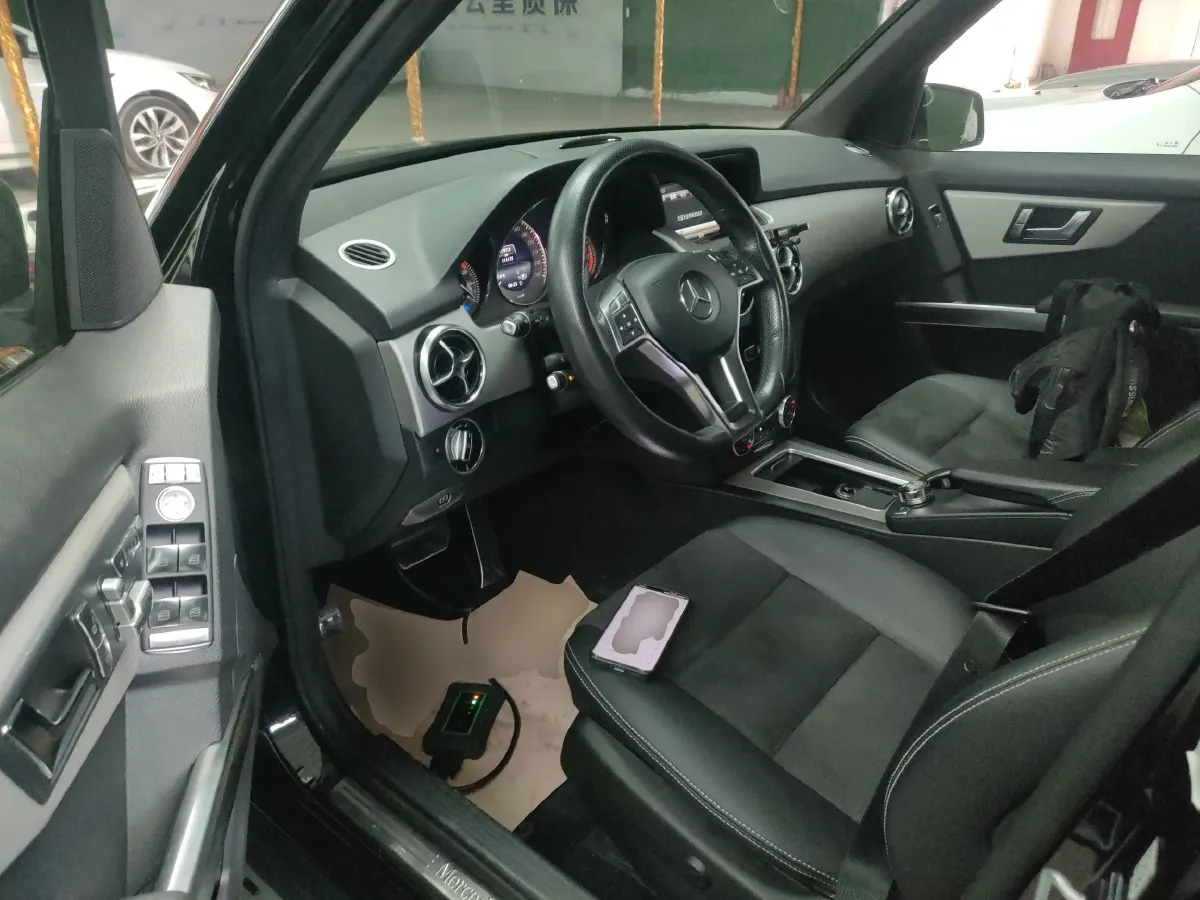 2015 Mercedes-Benz GLK Class 3.0L 245HP V6 7AT,autocango,china used car exporter,china ev exporter,chinese used car exporter,chinese used ev exporter