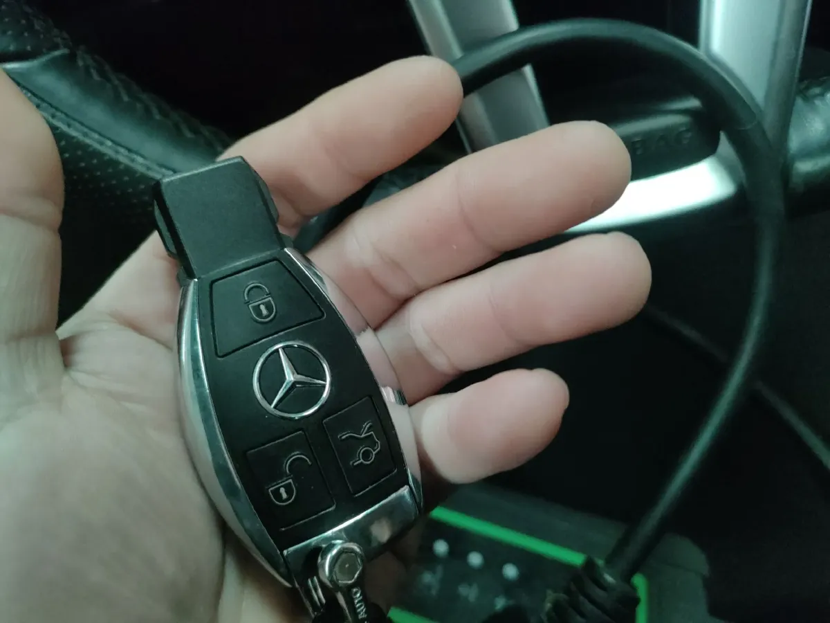 2015 Mercedes-Benz GLK Class 3.0L 245HP V6 7AT,autocango,china used car exporter,china ev exporter,chinese used car exporter,chinese used ev exporter