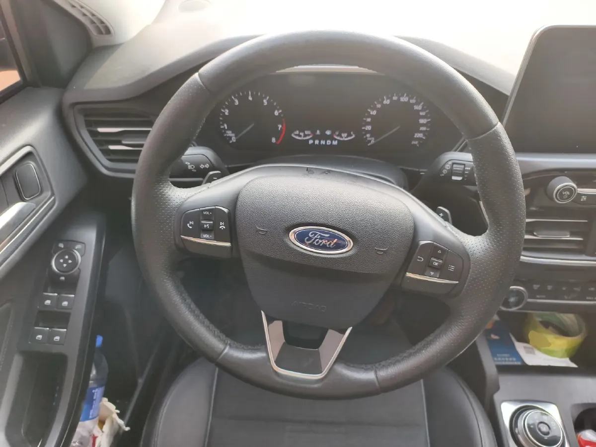 2020 Ford Focus Active 1.5T 174HP L3 8AT,autocango,china used car exporter,china ev exporter,chinese used car exporter,chinese used ev exporter