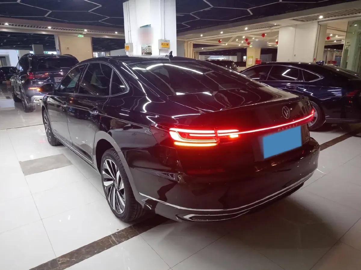 2022 Toyota Avalon 2.5L 209HP L4 8AT,autocango,china used car exporter,china ev exporter,chinese used car exporter,chinese used ev exporter