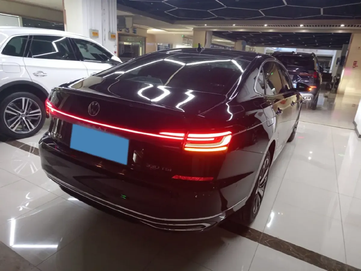 2022 Toyota Avalon 2.5L 209HP L4 8AT,autocango,china used car exporter,china ev exporter,chinese used car exporter,chinese used ev exporter