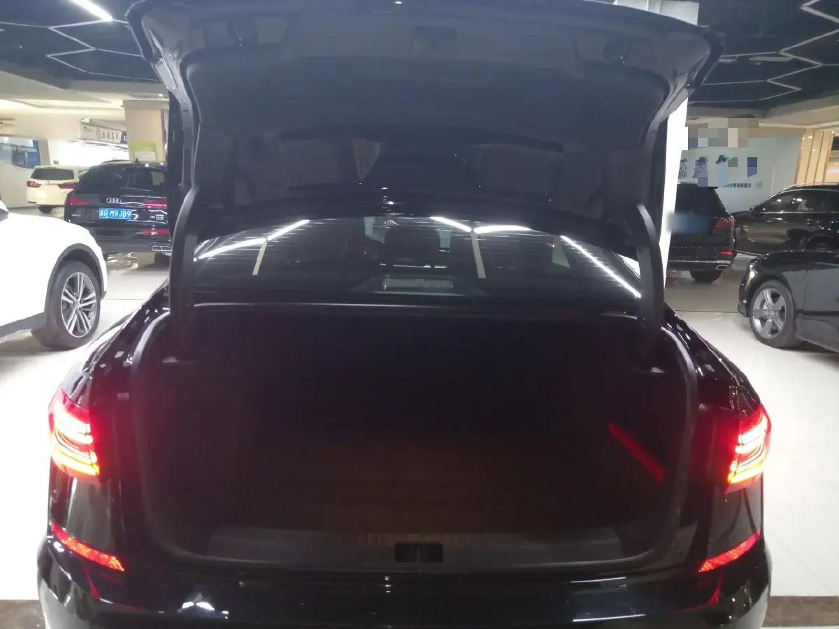 2022 Toyota Avalon 2.5L 209HP L4 8AT,autocango,china used car exporter,china ev exporter,chinese used car exporter,chinese used ev exporter