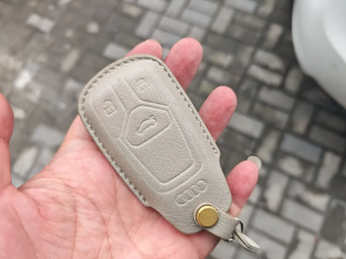 2022 Audi Q5L 2.0T 190HP L4 7DCT,autocango,china used car exporter,china ev exporter,chinese used car exporter,chinese used ev exporter