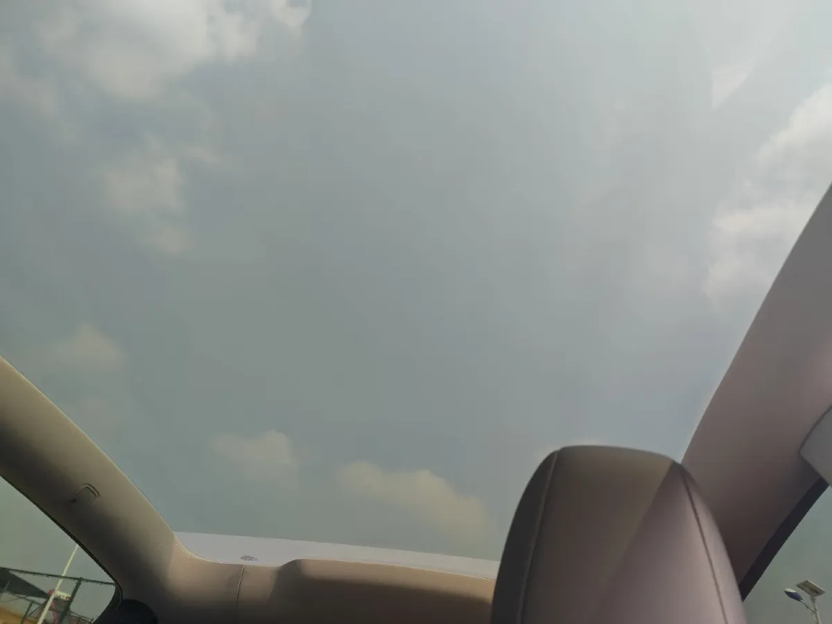 2025 Tesla Model Y BEV 62.5KWH,autocango,china used car exporter,china ev exporter,chinese used car exporter,chinese used ev exporter