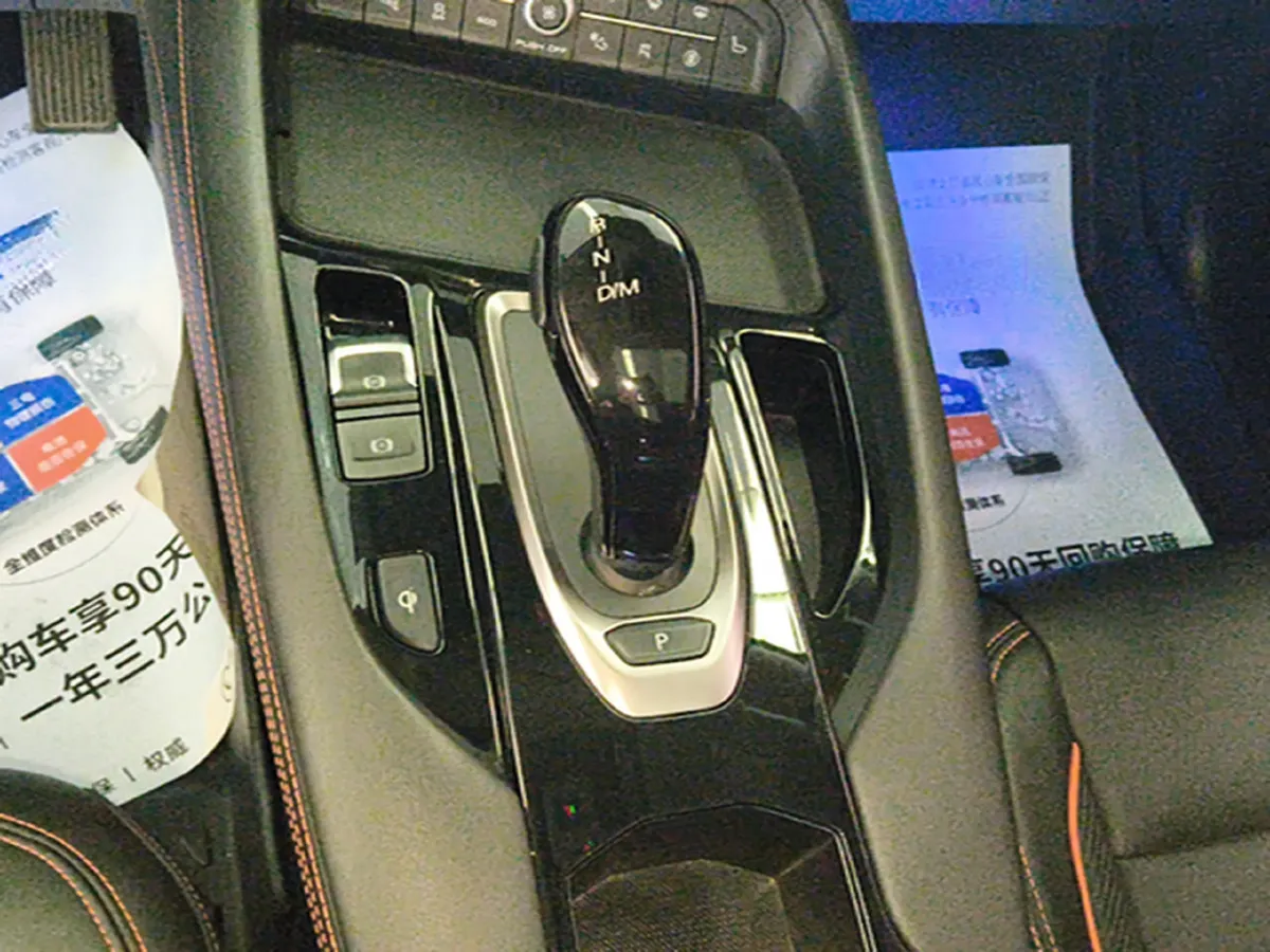 2021 Geely Monjaro 2.0T 218HP L4 7DCT,autocango,china used car exporter,china ev exporter,chinese used car exporter,chinese used ev exporter