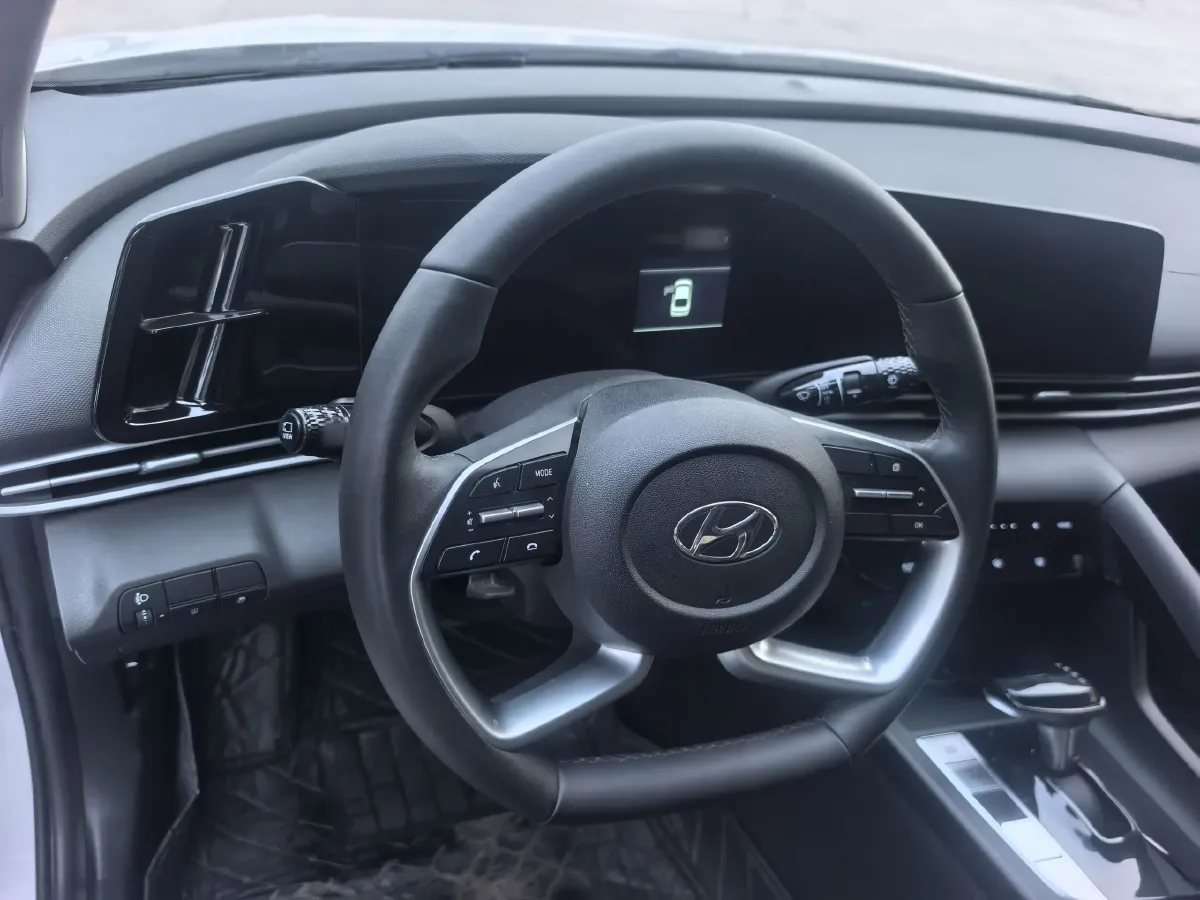 2022 Toyota Corolla 1.2T 116HP L4 CVT,autocango,china used car exporter,china ev exporter,chinese used car exporter,chinese used ev exporter