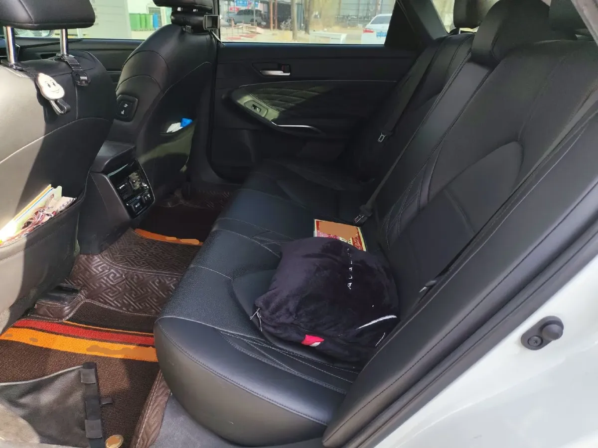 2019 Toyota Avalon 2.5L 209HP L4 8AT,autocango,china used car exporter,china ev exporter,chinese used car exporter,chinese used ev exporter