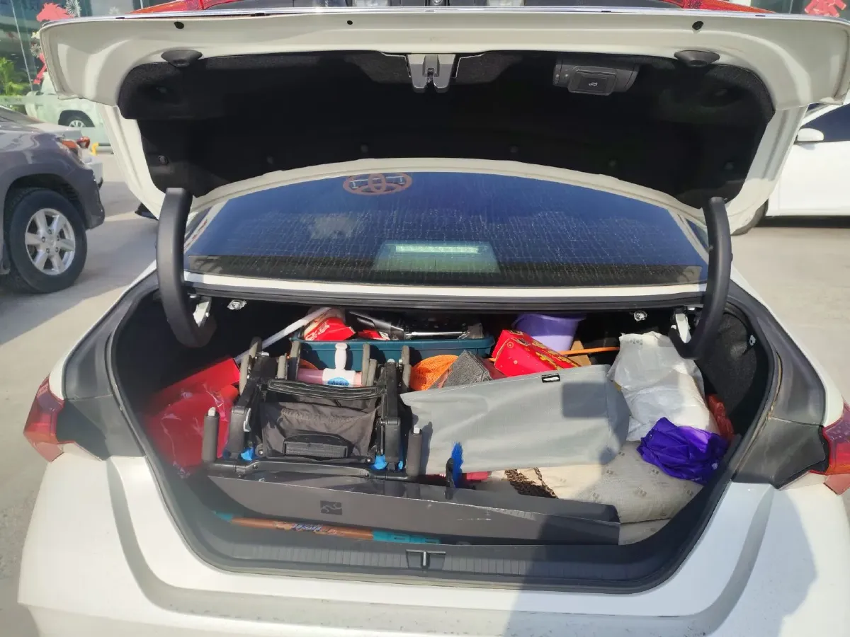 2019 Toyota Avalon 2.5L 209HP L4 8AT,autocango,china used car exporter,china ev exporter,chinese used car exporter,chinese used ev exporter