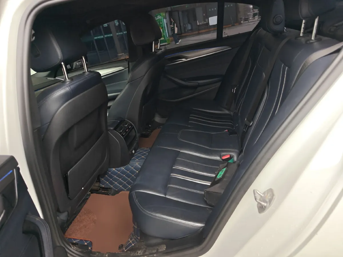 2018 BMW 5 Series 2.0T 184HP L4 8AT,autocango,china used car exporter,china ev exporter,chinese used car exporter,chinese used ev exporter