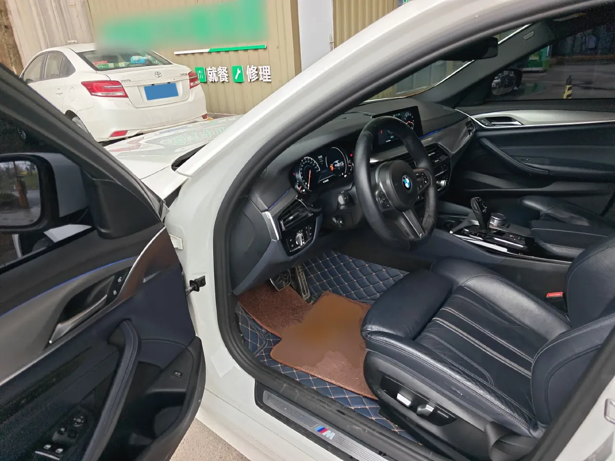 2018 BMW 5 Series 2.0T 184HP L4 8AT,autocango,china used car exporter,china ev exporter,chinese used car exporter,chinese used ev exporter