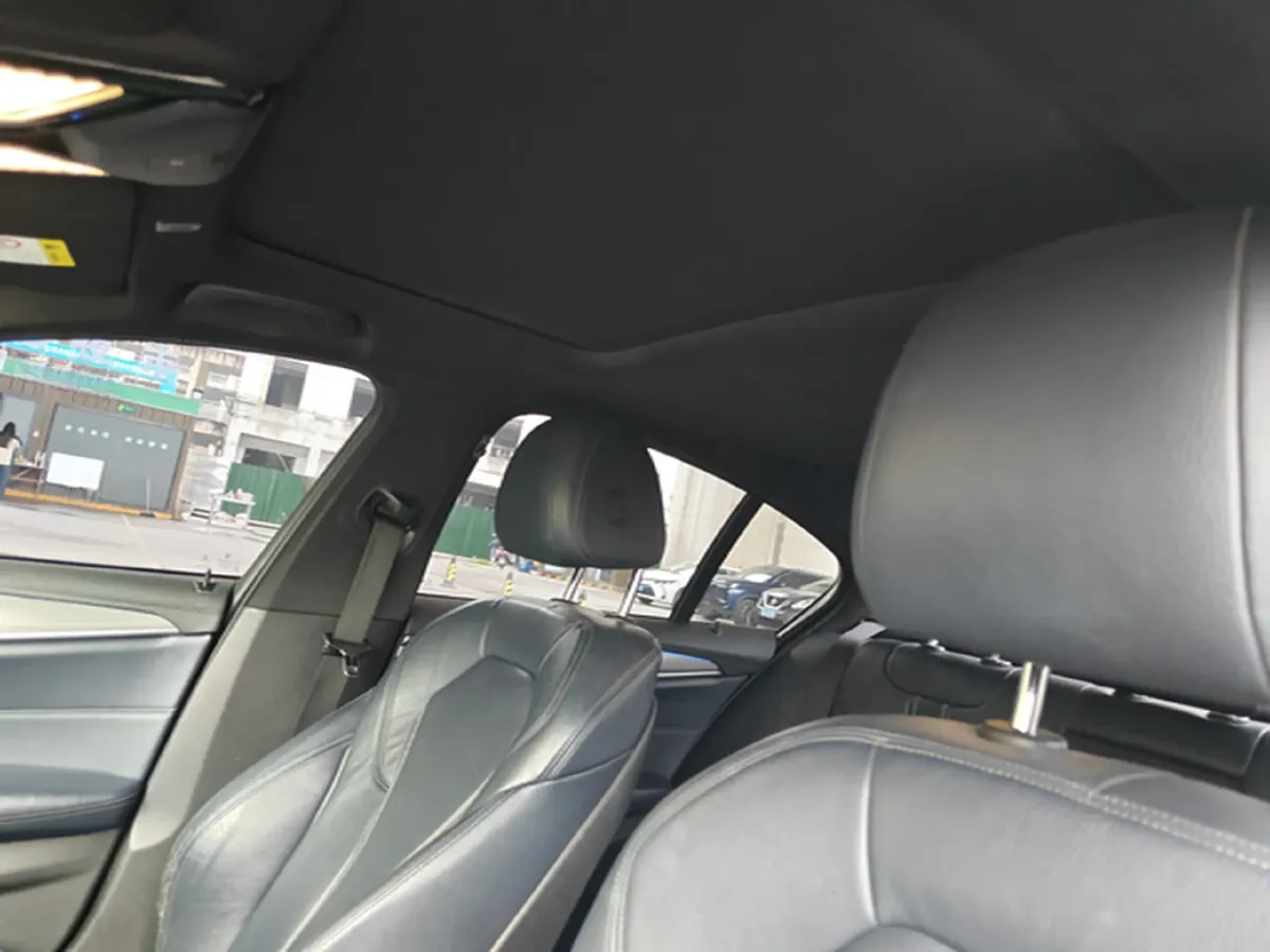 2018 BMW 5 Series 2.0T 184HP L4 8AT,autocango,china used car exporter,china ev exporter,chinese used car exporter,chinese used ev exporter