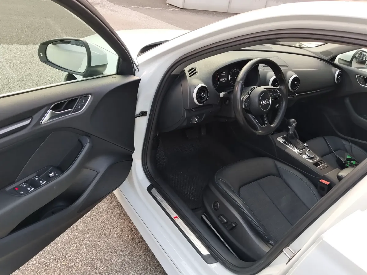 2017 Audi A3 1.4T 150HP L4 7DCT,autocango,china used car exporter,china ev exporter,chinese used car exporter,chinese used ev exporter