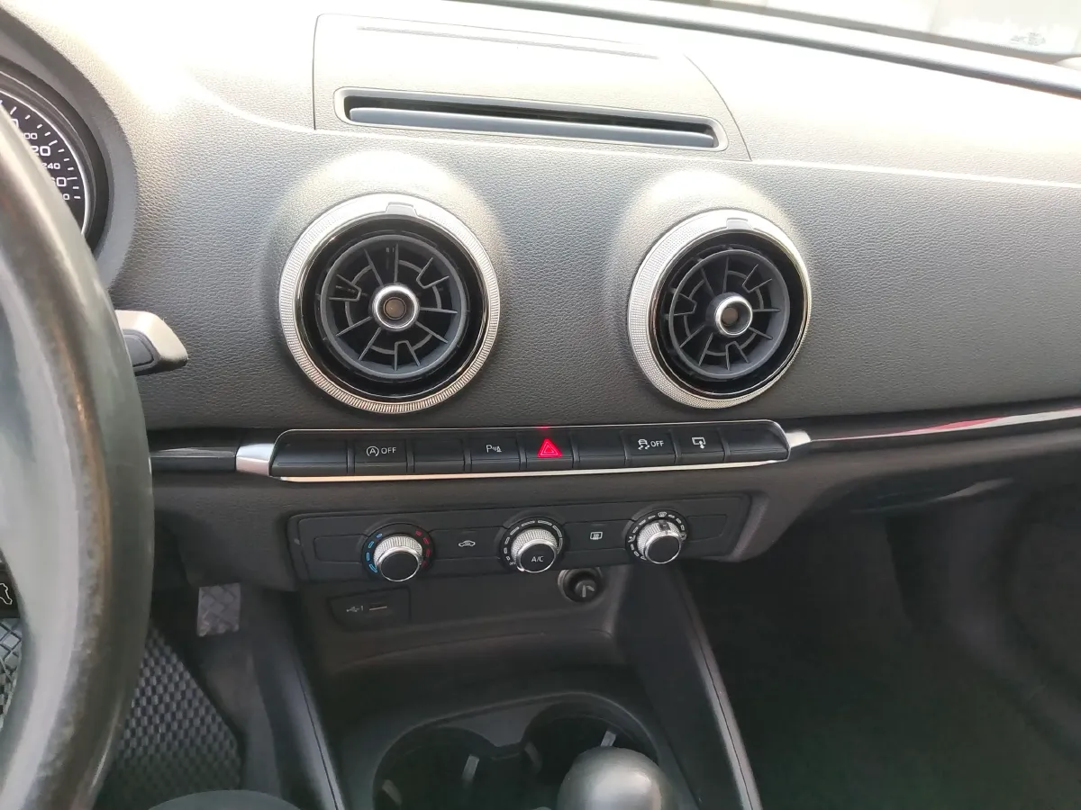 2017 Audi A3 1.4T 150HP L4 7DCT,autocango,china used car exporter,china ev exporter,chinese used car exporter,chinese used ev exporter