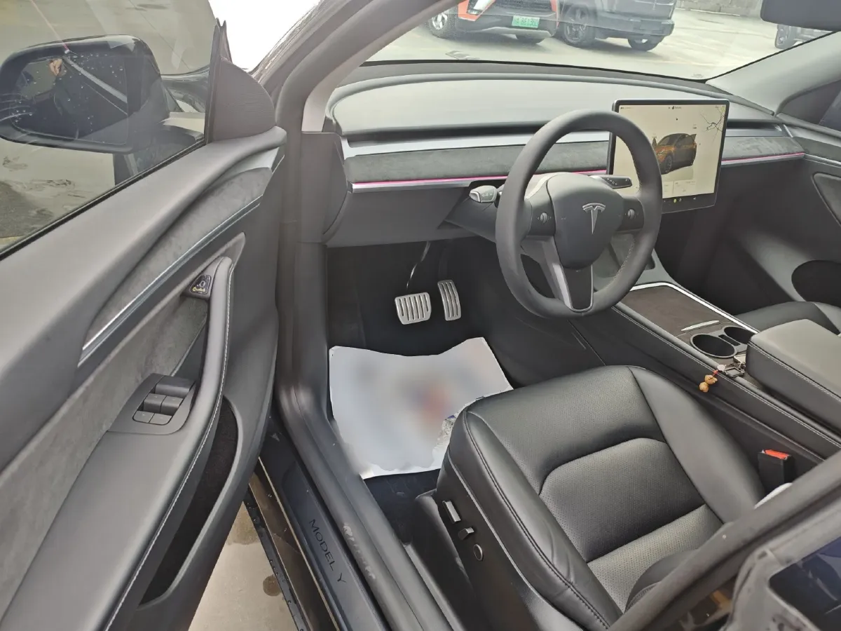 2024 Tesla Model Y BEV 78.4KWH,autocango,china used car exporter,china ev exporter,chinese used car exporter,chinese used ev exporter