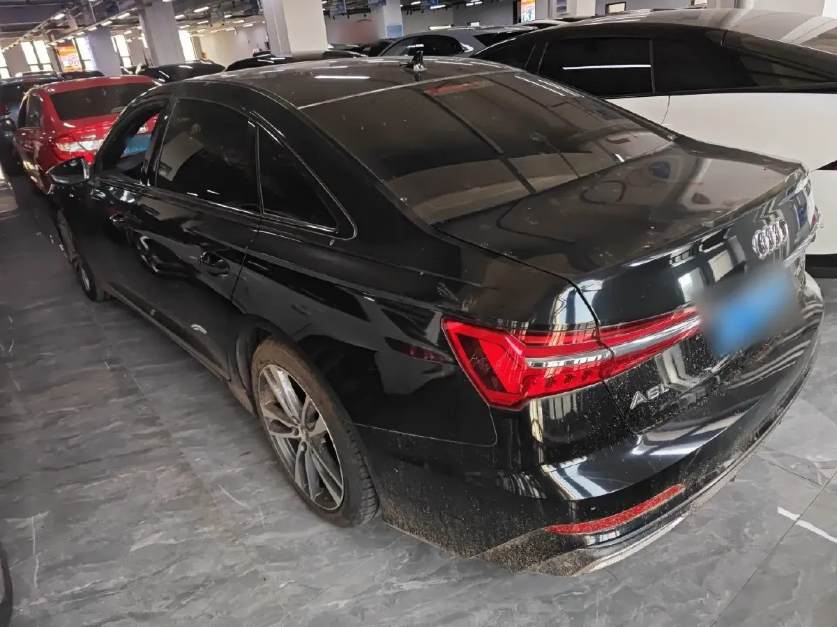 2021 Audi A6L 2.0T 190HP L4 7DCT,autocango,china used car exporter,china ev exporter,chinese used car exporter,chinese used ev exporter