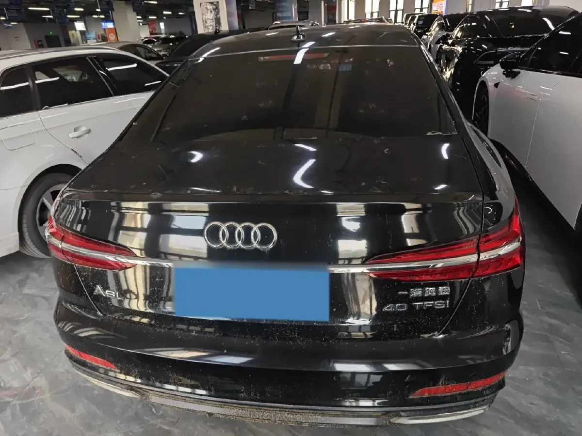 2021 Audi A6L 2.0T 190HP L4 7DCT,autocango,china used car exporter,china ev exporter,chinese used car exporter,chinese used ev exporter