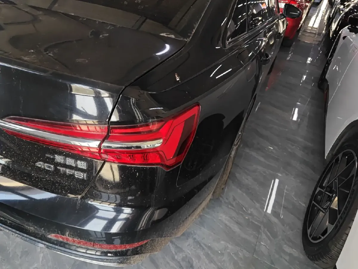 2021 Audi A6L 2.0T 190HP L4 7DCT,autocango,china used car exporter,china ev exporter,chinese used car exporter,chinese used ev exporter