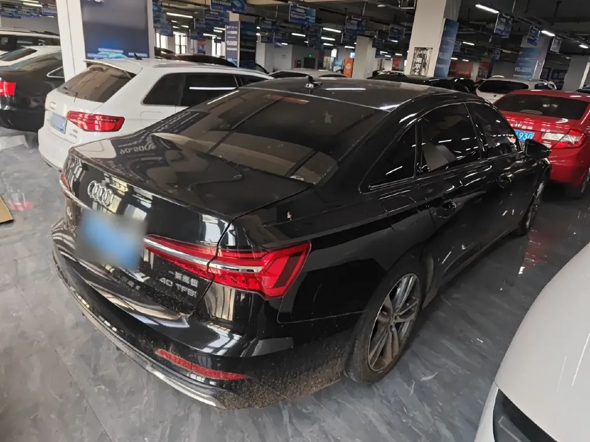 2021 Audi A6L 2.0T 190HP L4 7DCT,autocango,china used car exporter,china ev exporter,chinese used car exporter,chinese used ev exporter