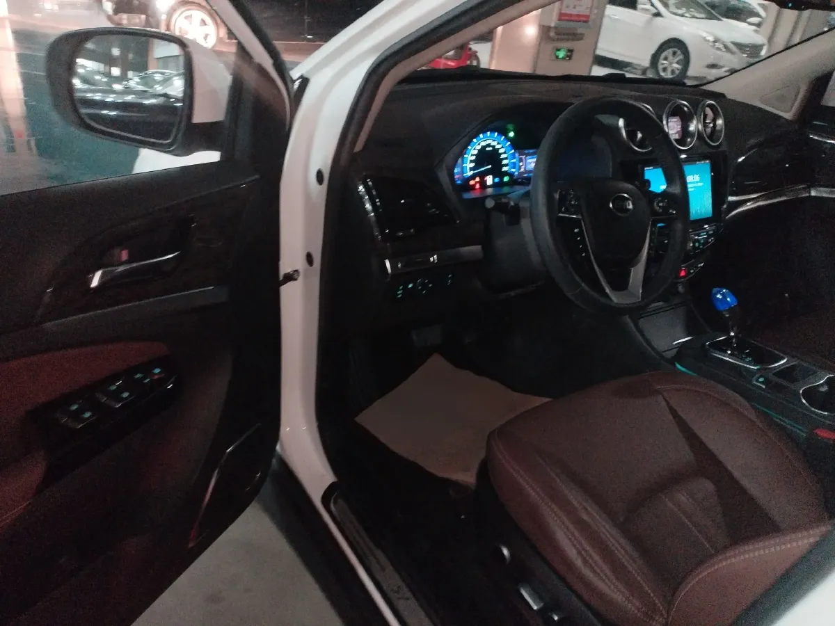 2017 BYD S7 2.0T 205HP L4 6DCT,autocango,china used car exporter,china ev exporter,chinese used car exporter,chinese used ev exporter