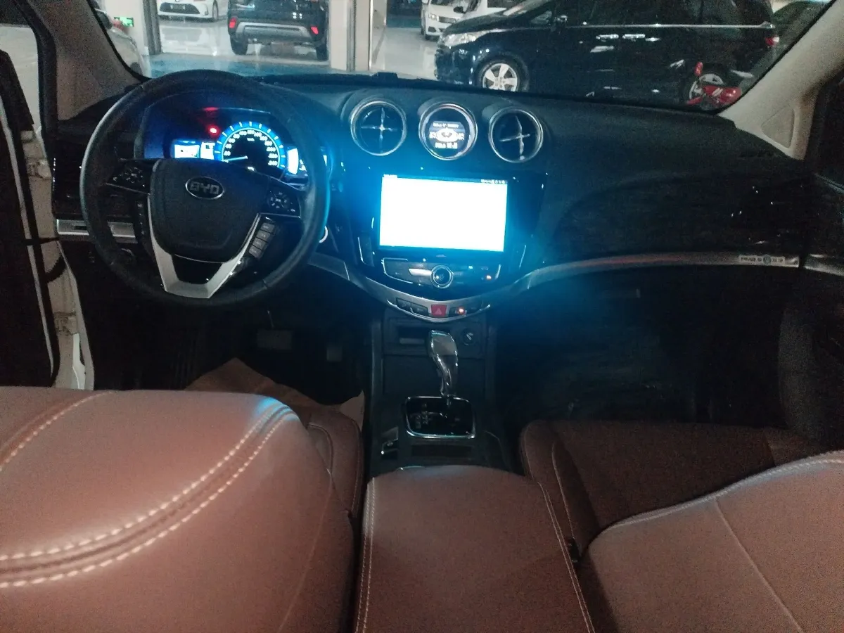 2017 BYD S7 2.0T 205HP L4 6DCT,autocango,china used car exporter,china ev exporter,chinese used car exporter,chinese used ev exporter