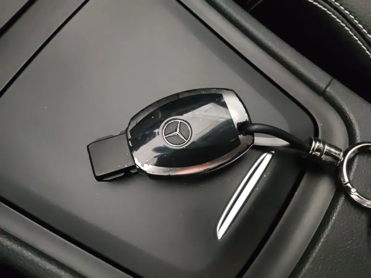 2016 Mercedes-Benz GLA Class 2.0T 184HP L4 7DCT,autocango,china used car exporter,china ev exporter,chinese used car exporter,chinese used ev exporter