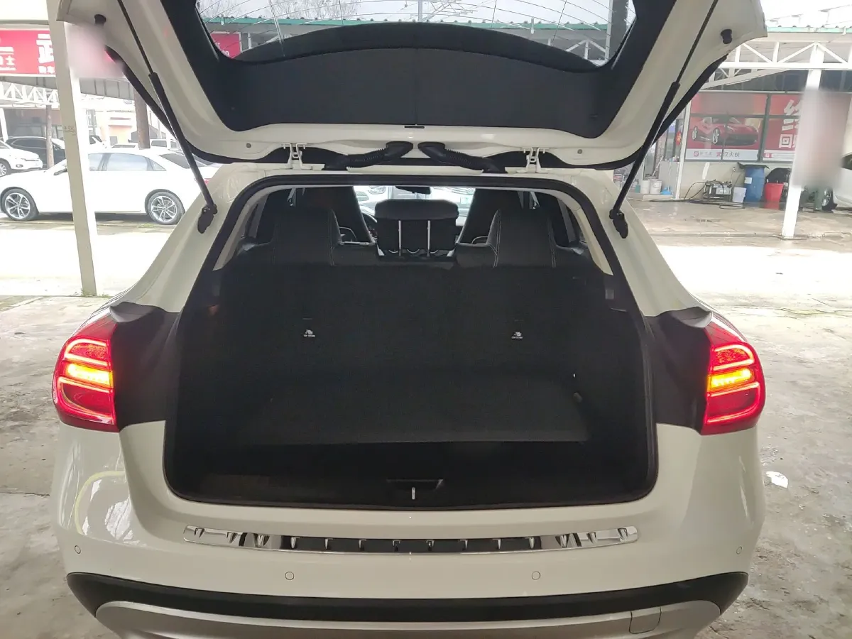 2016 Mercedes-Benz GLA Class 2.0T 184HP L4 7DCT,autocango,china used car exporter,china ev exporter,chinese used car exporter,chinese used ev exporter