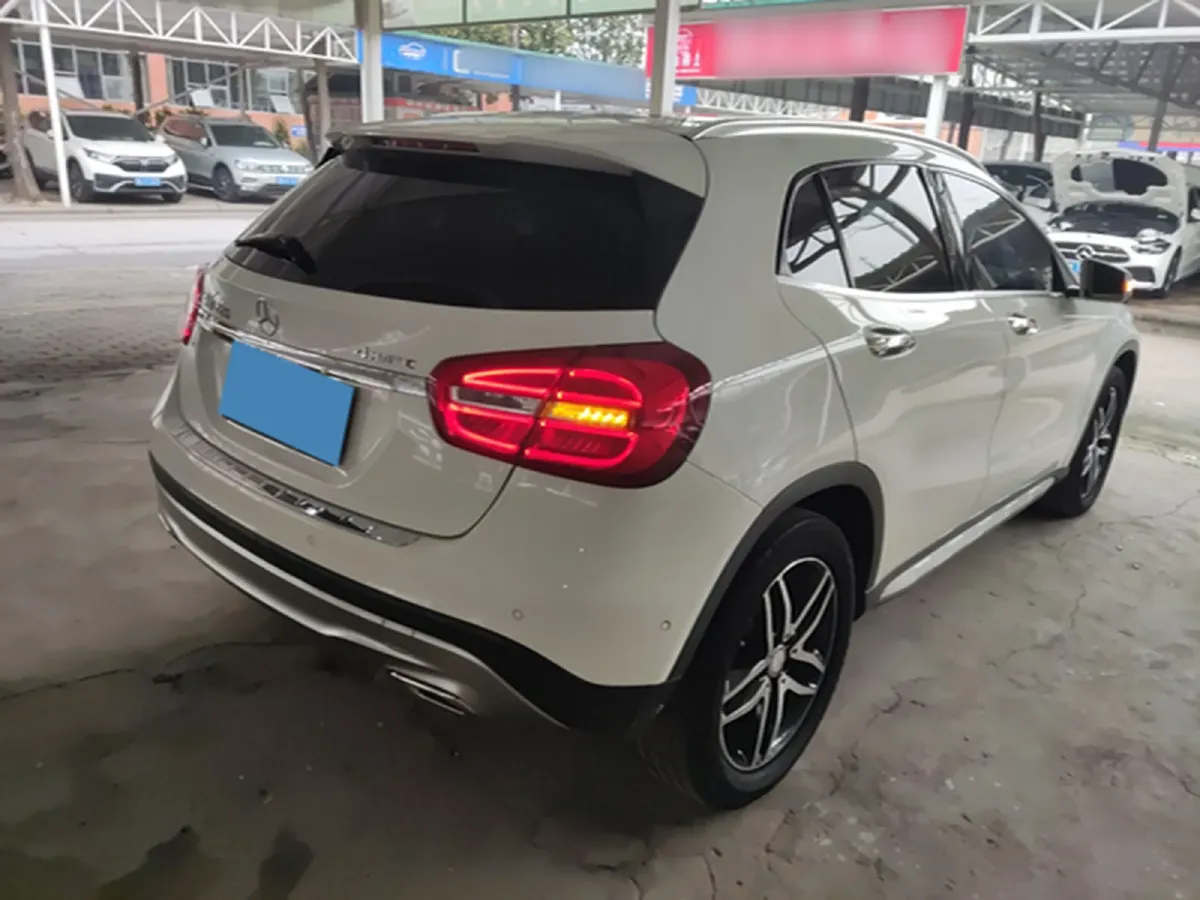 2016 Mercedes-Benz GLA Class 2.0T 184HP L4 7DCT,autocango,china used car exporter,china ev exporter,chinese used car exporter,chinese used ev exporter