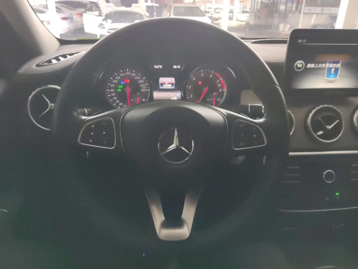 2016 Mercedes-Benz GLA Class 2.0T 184HP L4 7DCT,autocango,china used car exporter,china ev exporter,chinese used car exporter,chinese used ev exporter
