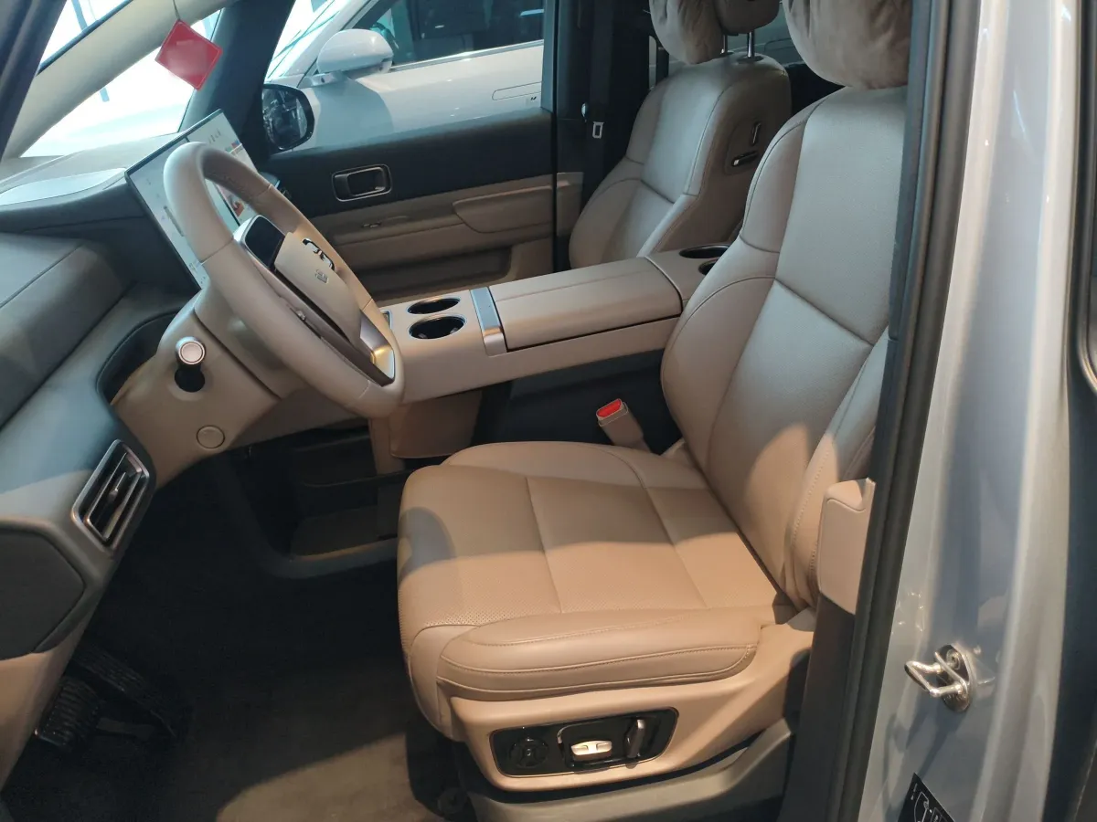 2025 Li MEGA BEV,autocango,china used car exporter,china ev exporter,chinese used car exporter,chinese used ev exporter