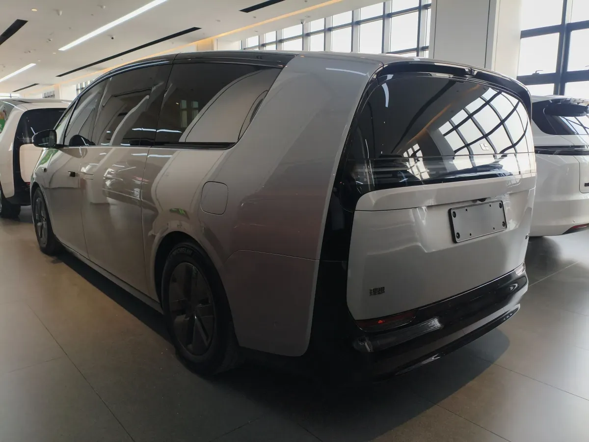 2025 Li MEGA BEV,autocango,china used car exporter,china ev exporter,chinese used car exporter,chinese used ev exporter