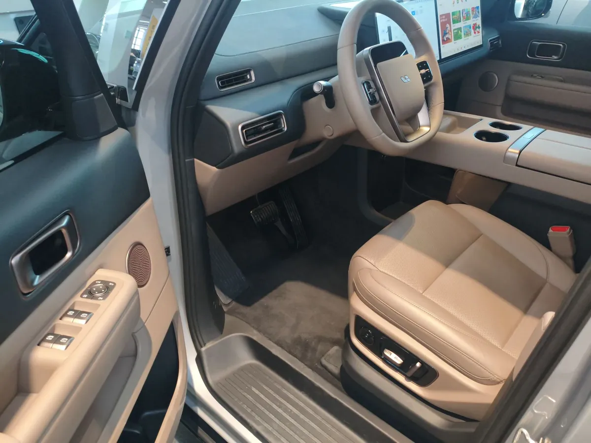 2025 Li MEGA BEV,autocango,china used car exporter,china ev exporter,chinese used car exporter,chinese used ev exporter