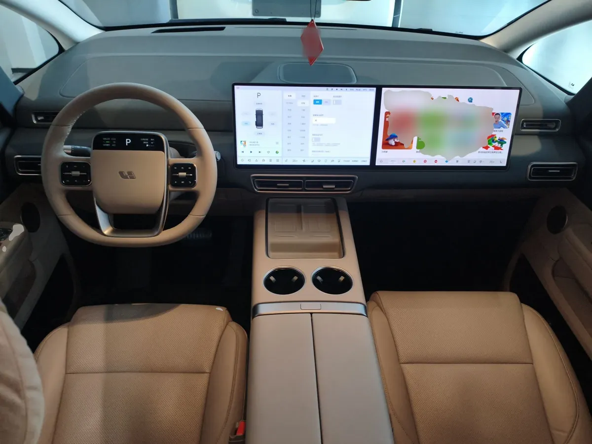 2025 Li MEGA BEV,autocango,china used car exporter,china ev exporter,chinese used car exporter,chinese used ev exporter