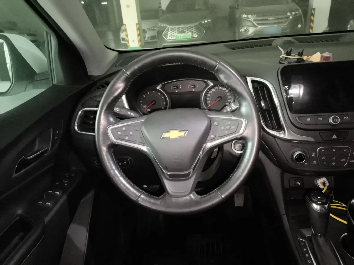 2018 Chevrolet Equinox 1.5T 180HP L4 6AT,autocango,china used car exporter,china ev exporter,chinese used car exporter,chinese used ev exporter