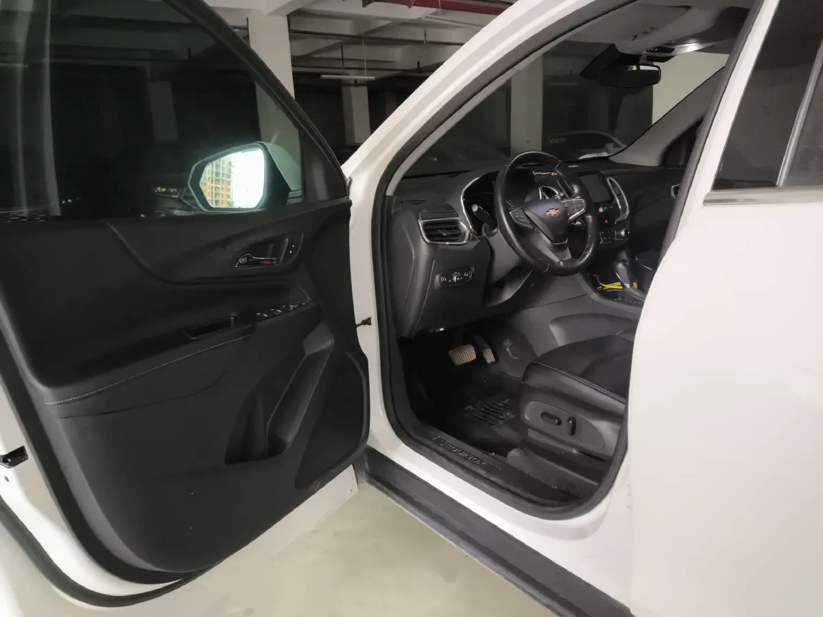 2018 Chevrolet Equinox 1.5T 180HP L4 6AT,autocango,china used car exporter,china ev exporter,chinese used car exporter,chinese used ev exporter