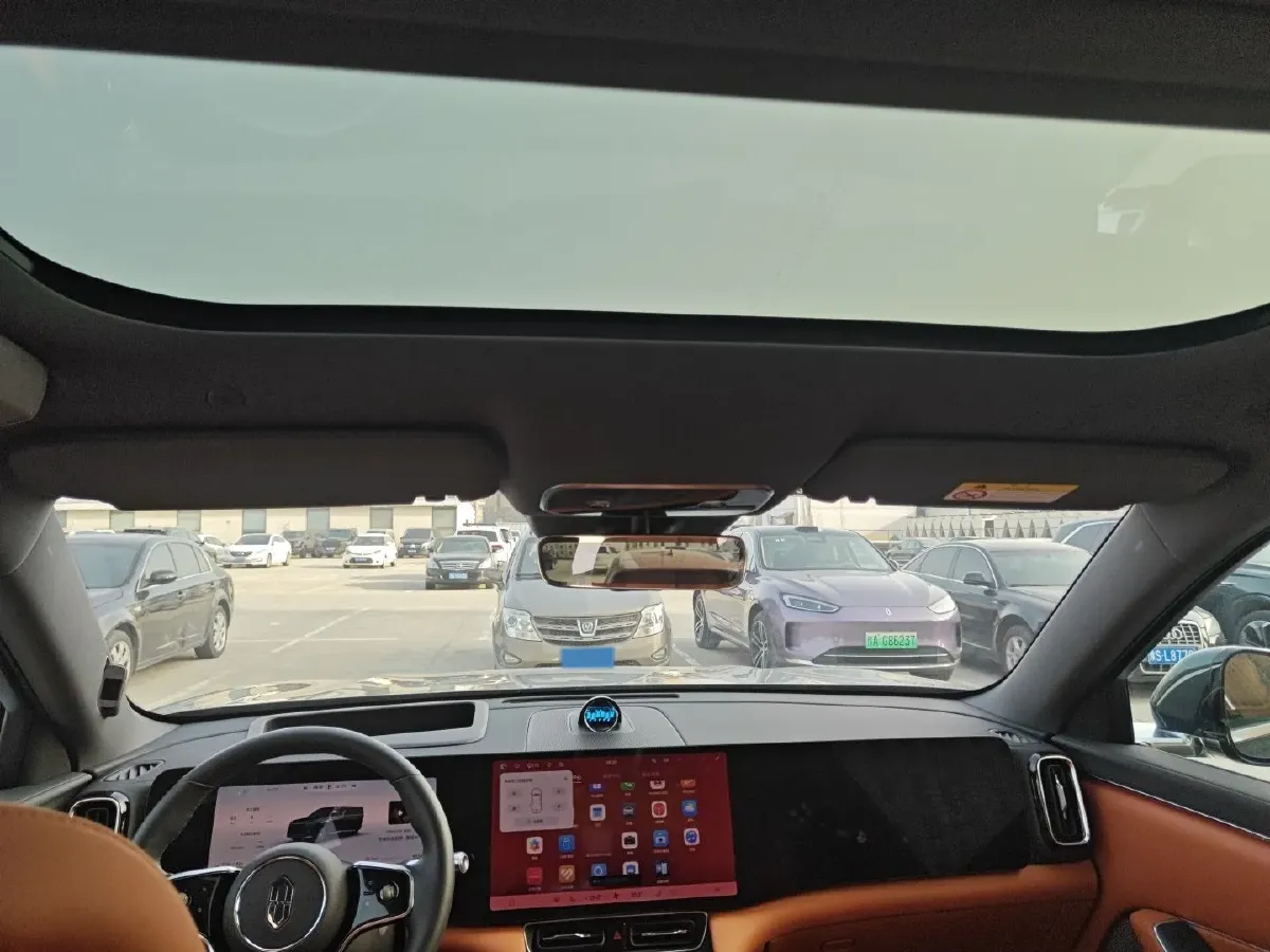 2025 AITO AITO M8 REEV 160HP REEV 53.4KWH,autocango,china used car exporter,china ev exporter,chinese used car exporter,chinese used ev exporter