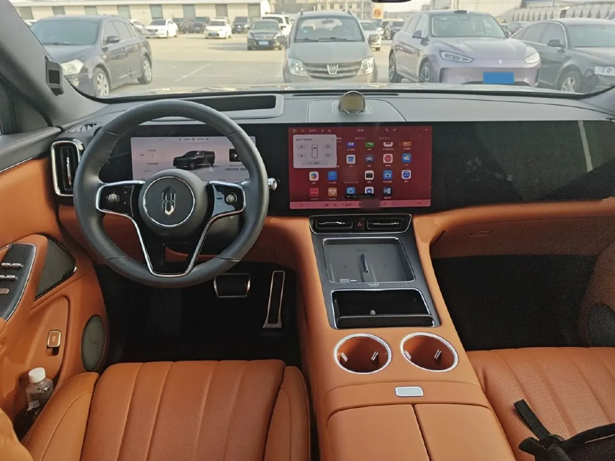 2025 AITO AITO M8 REEV 160HP REEV 53.4KWH,autocango,china used car exporter,china ev exporter,chinese used car exporter,chinese used ev exporter