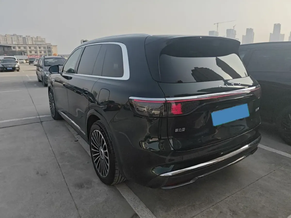 2025 AITO AITO M8 REEV 160HP REEV 53.4KWH,autocango,china used car exporter,china ev exporter,chinese used car exporter,chinese used ev exporter
