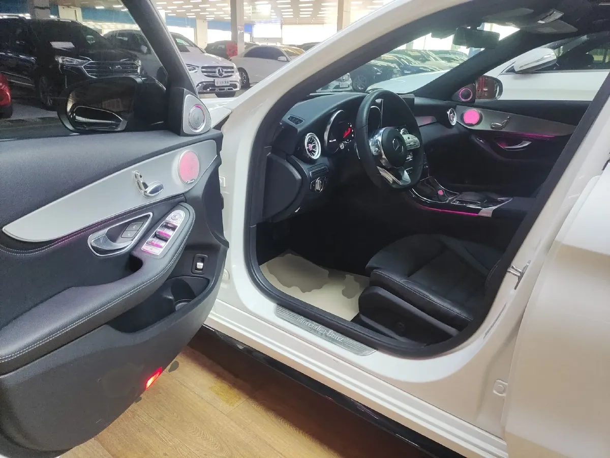 2019 Mercedes-Benz C Class 1.5T 184HP L4 9AT,autocango,china used car exporter,china ev exporter,chinese used car exporter,chinese used ev exporter
