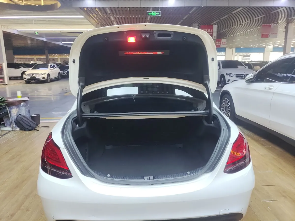 2019 Mercedes-Benz C Class 1.5T 184HP L4 9AT,autocango,china used car exporter,china ev exporter,chinese used car exporter,chinese used ev exporter