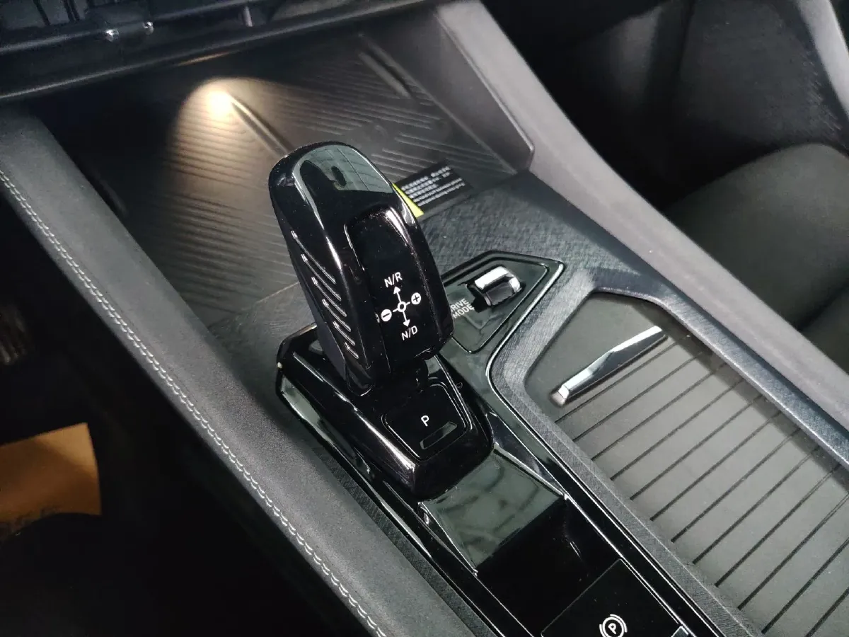 2023 Geely StarRay 1.5T 150HP L3 3DHT Hybrid,autocango,china used car exporter,china ev exporter,chinese used car exporter,chinese used ev exporter