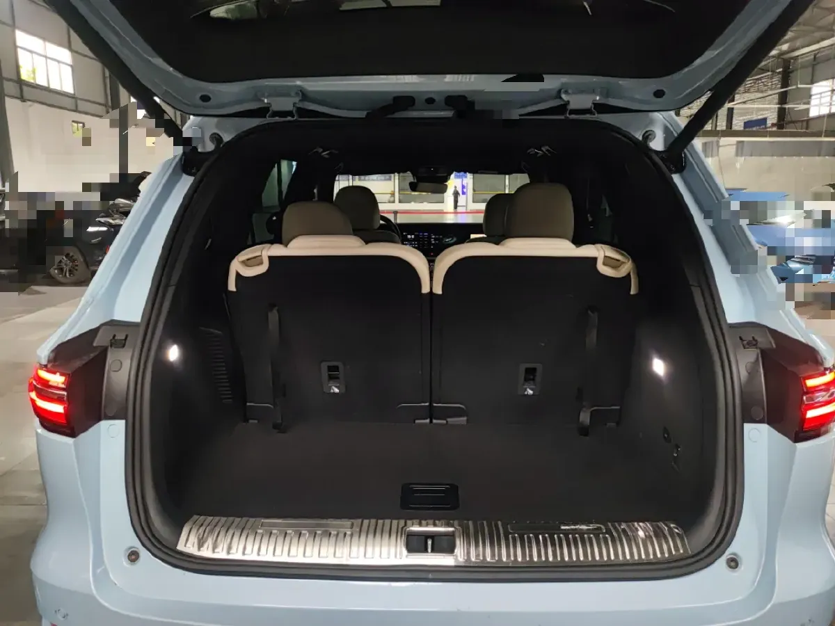 2021 Li ONE Range Extended 131HP REEV 40.5KWH,autocango,china used car exporter,china ev exporter,chinese used car exporter,chinese used ev exporter