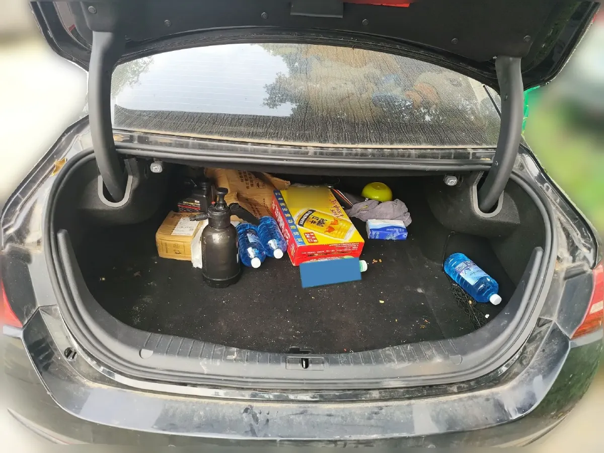 2019 HongQi H5 1.8T 180HP L4 6AT,autocango,china used car exporter,china ev exporter,chinese used car exporter,chinese used ev exporter