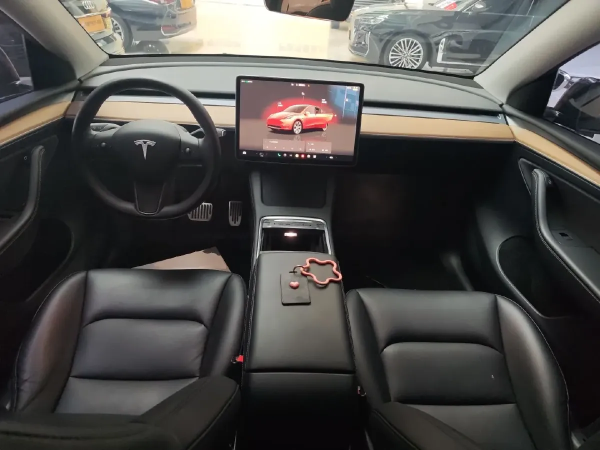 2022 Tesla Model Y BEV 60KWH,autocango,china used car exporter,china ev exporter,chinese used car exporter,chinese used ev exporter