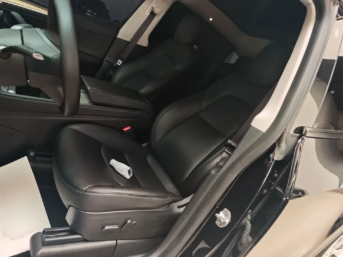 2022 Tesla Model Y BEV 60KWH,autocango,china used car exporter,china ev exporter,chinese used car exporter,chinese used ev exporter