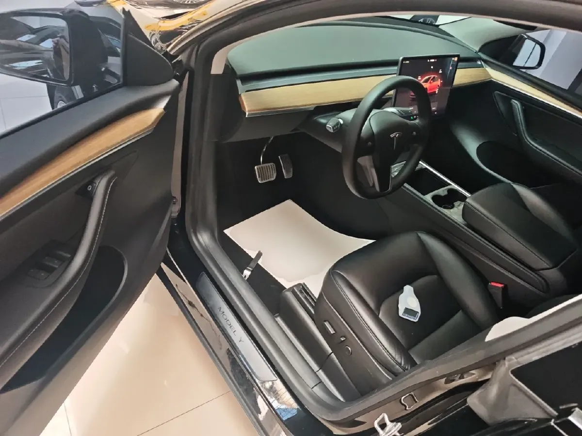 2022 Tesla Model Y BEV 60KWH,autocango,china used car exporter,china ev exporter,chinese used car exporter,chinese used ev exporter