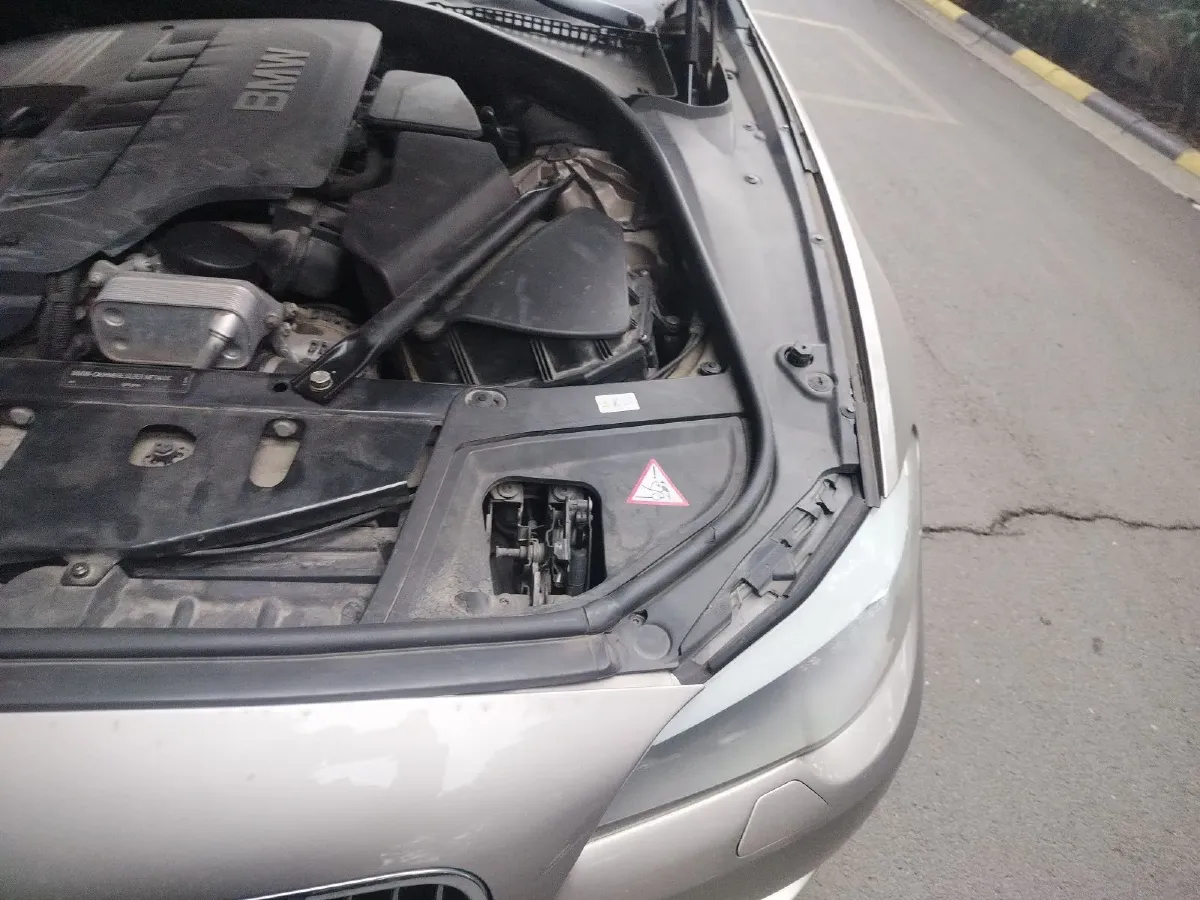 2012 BMW 5 Series 2.5L 204HP L6 8AT,autocango,china used car exporter,china ev exporter,chinese used car exporter,chinese used ev exporter