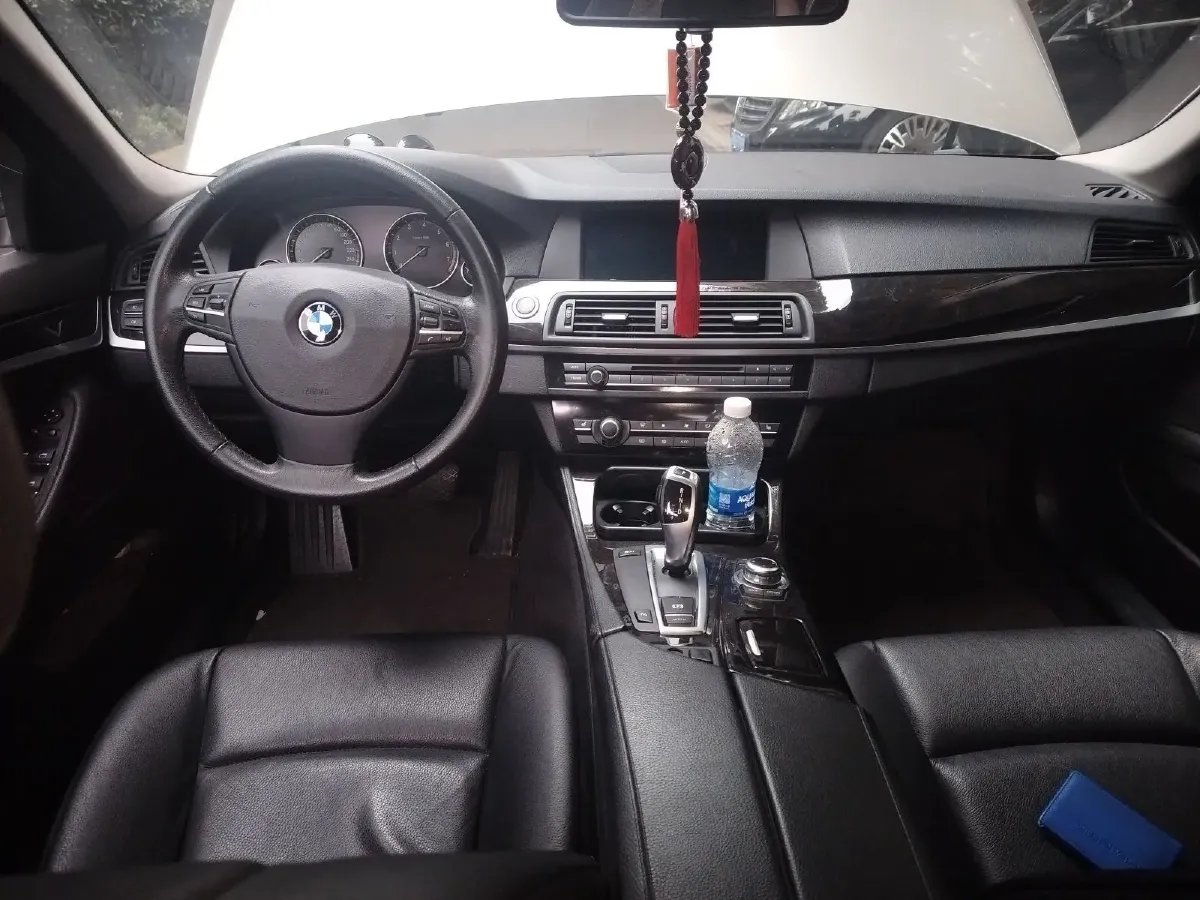 2012 BMW 5 Series 2.5L 204HP L6 8AT,autocango,china used car exporter,china ev exporter,chinese used car exporter,chinese used ev exporter