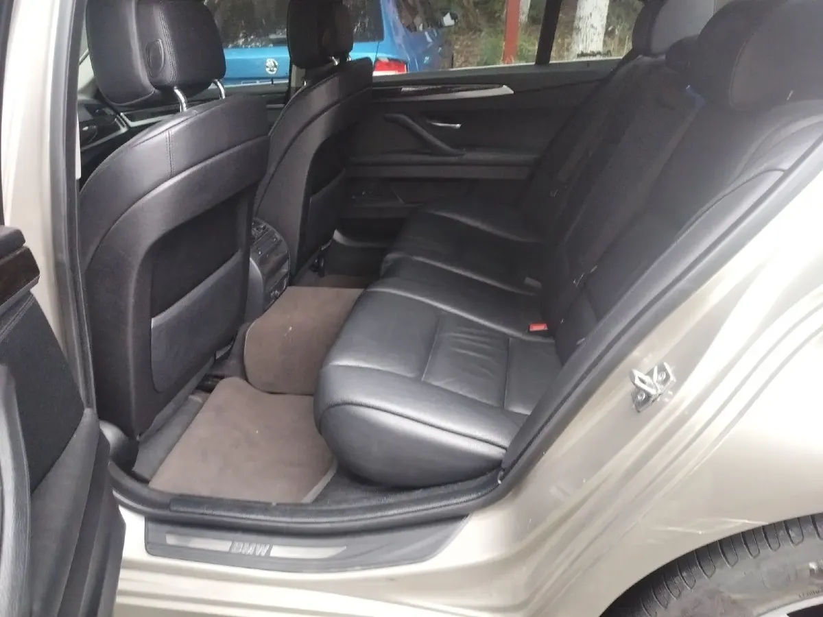 2012 BMW 5 Series 2.5L 204HP L6 8AT,autocango,china used car exporter,china ev exporter,chinese used car exporter,chinese used ev exporter